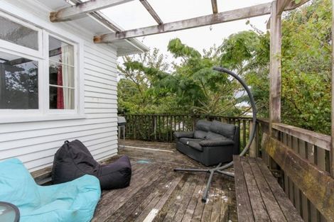 Photo of property in 166 Seaview Road, Westown, New Plymouth, 4310
