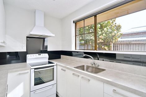 Photo of property in 2/106 Reynolds Avenue, Bishopdale, Christchurch, 8053