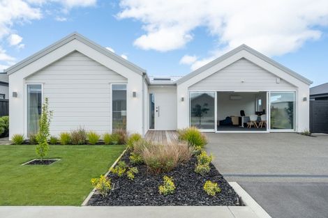 Photo of property in 46 Finstock Way, Rolleston, 7614