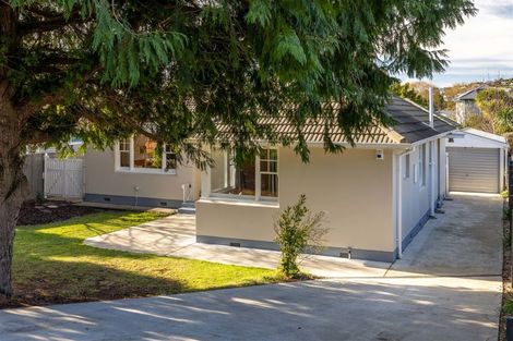 Photo of property in 9 Centaurus Road, Cashmere, Christchurch, 8022