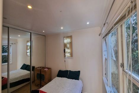 Photo of property in 2/8 Greenhill Crescent, Pakuranga, Auckland, 2010