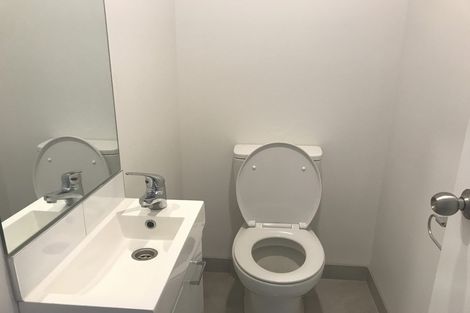 Photo of property in 2/113 Knighton Road, Hillcrest, Hamilton, 3216