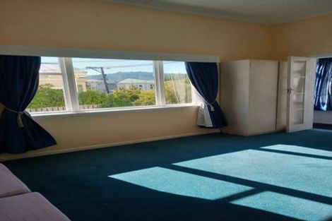 Photo of property in 5 Claremont Grove, Mount Victoria, Wellington, 6011