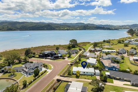 Photo of property in 596 Waterways Parade, Pauanui, Hikuai, 3579