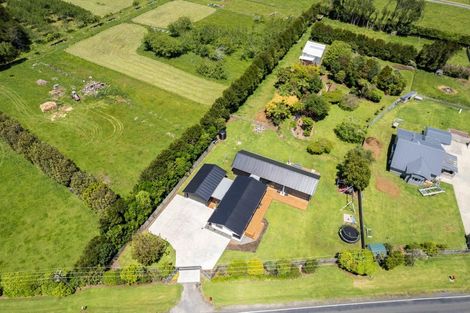 Photo of property in 244 Corbett Road, Paraite, New Plymouth, 4373
