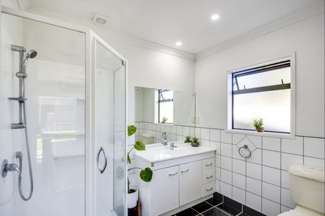 Photo of property in 208a Frimley Oaks, Frimley, Hastings, 4120