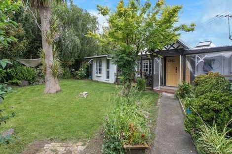 Photo of property in 3/9 Poinsettia Place, Henderson, Auckland, 0610