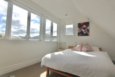 Photo of property in 84a Rintoul Street, Newtown, Wellington, 6021