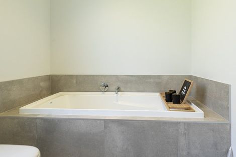 Photo of property in 5a Glenelg Lane, Jacks Point, 9371