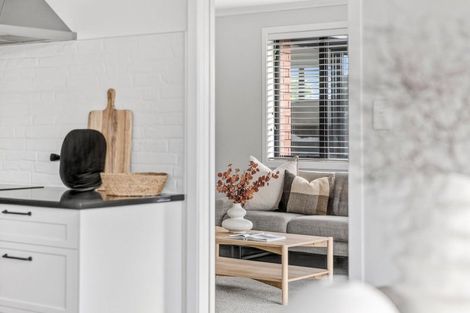 Photo of property in 15 Moemoea Place, Cambridge, 3434