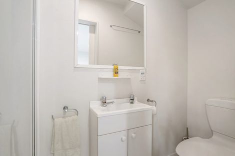 Photo of property in Lakeview Terrace, 1/14 Ambrico Place, New Lynn, Auckland, 0600