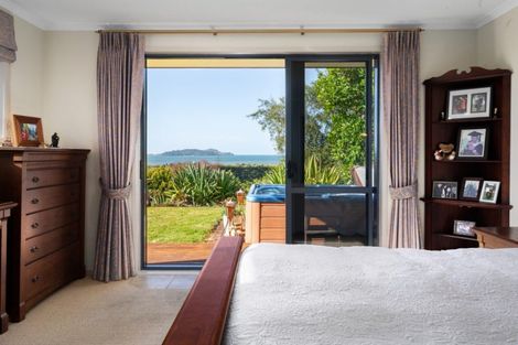 Photo of property in 910 State Highway 2, Tanners Point, Katikati, 3177