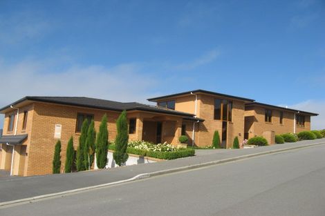 Photo of property in 2 Melleray Place, Redcliffs, Christchurch, 8081