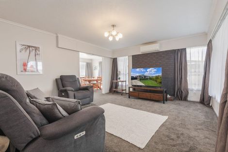 Photo of property in 3a Christian Place, Awapuni, Palmerston North, 4412