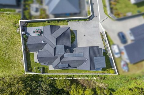 Photo of property in 13 Morepork Drive, Waikanae, 5036