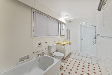 Photo of property in 8 Tamatea Road, Taupo, 3330