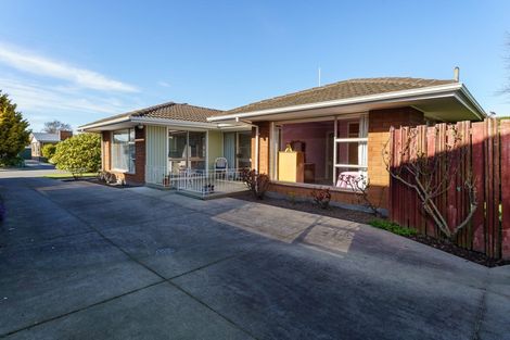 Photo of property in 75 Gladson Avenue, Sockburn, Christchurch, 8042