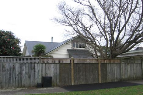 Photo of property in 16 Alan Street, Palmerston North, 4414