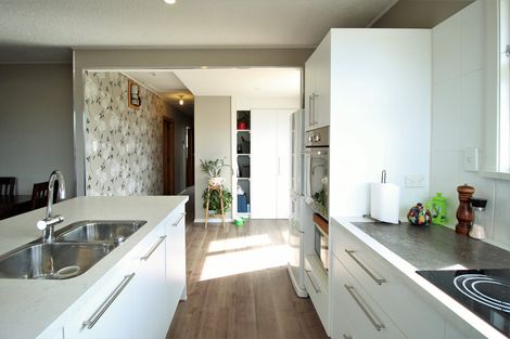 Photo of property in 18 Campbell Street, Alexandra, 9320