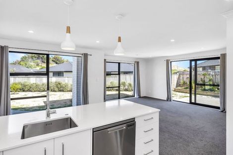 Photo of property in 3 Kaiwaru Place, Waikanae, 5036