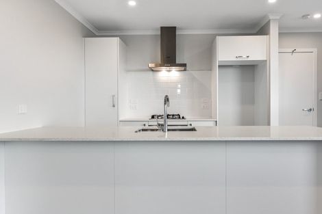 Photo of property in 73 Waruhia Crescent, Rototuna North, 3281