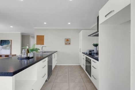 Photo of property in 69 Ridgedale Crescent, Flagstaff, Hamilton, 3210