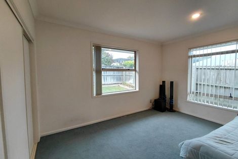 Photo of property in 10 Titirangi Crescent, Parklands, Christchurch, 8083