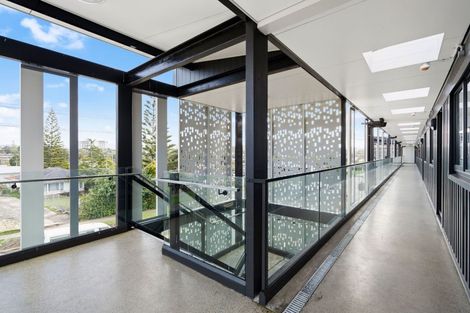 Photo of property in 1/4045f Great North Road, Glen Eden, Auckland, 0602