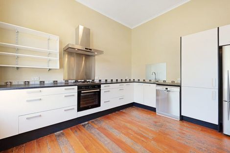 Photo of property in 34 Holloway Road, Aro Valley, Wellington, 6021