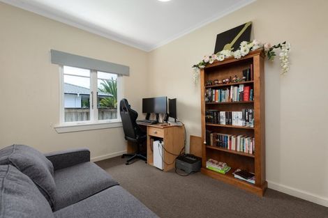 Photo of property in 47 Ngatai Road, Otumoetai, Tauranga, 3110