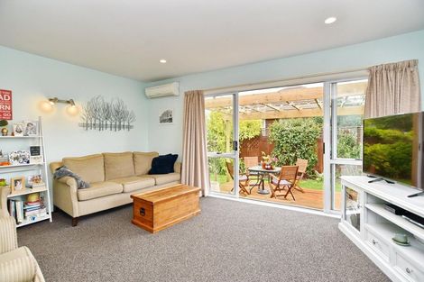 Photo of property in 1/6a Mundys Road, Dallington, Christchurch, 8061