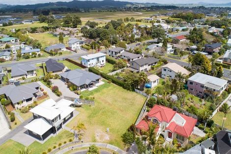 Photo of property in 13 Aarts Place, One Tree Point, 0118