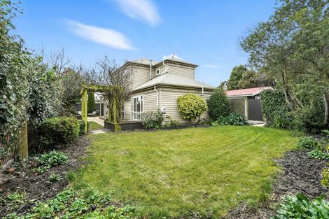 Photo of property in 16a Winton Street, St Albans, Christchurch, 8014