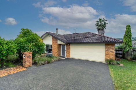 Photo of property in 15 Cabeleigh Drive, Helensville, 0800