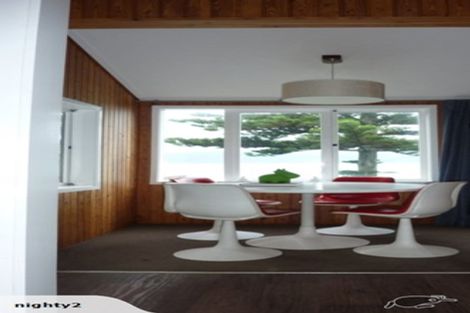 Photo of property in 2 Maramanui Way, Karaka Bays, Wellington, 6022