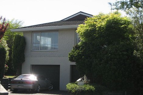 Photo of property in 11 James Condon Place, Redwood, Christchurch, 8051