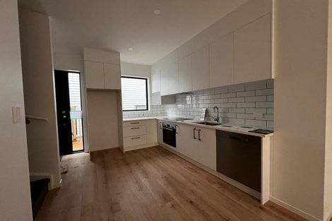 Photo of property in 5/22 Takapu Street, Henderson, Auckland, 0612