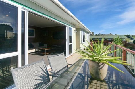 Photo of property in 3b Montana Place, Merrilands, New Plymouth, 4312