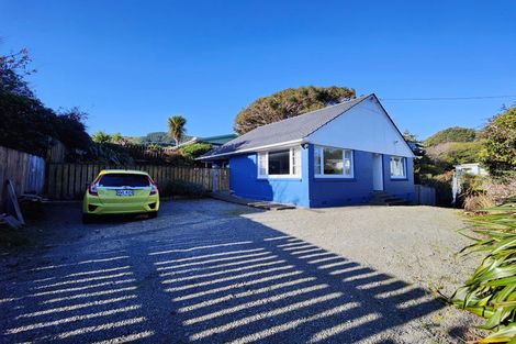 Photo of property in 46 Handyside Street, Tawa, Wellington, 5028