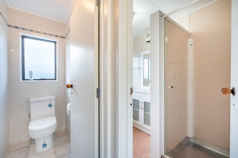 Photo of property in 2/1006 High Street, Avalon, Lower Hutt, 5011