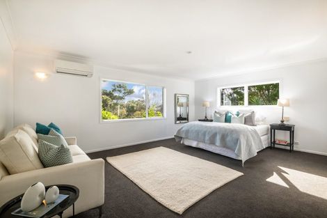 Photo of property in 11 The Close, Greenhithe, Auckland, 0632