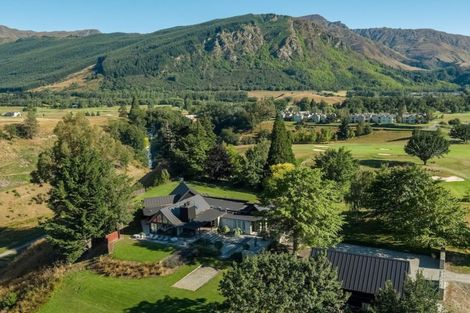 Photo of property in 397 Arrowtown-lake Hayes Road, Arrowtown, 9371