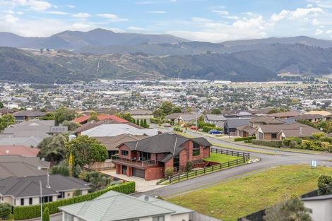 Photo of property in 115 Kirton Drive, Riverstone Terraces, Upper Hutt, 5018