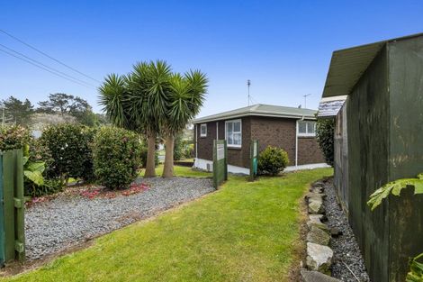 Photo of property in 2 Whakawhiti Street, Marfell, New Plymouth, 4310