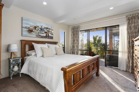 Photo of property in 64 Vipond Road, Stanmore Bay, Whangaparaoa, 0932