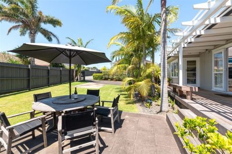 Photo of property in 107 Shakespeare Road, Milford, Auckland, 0620