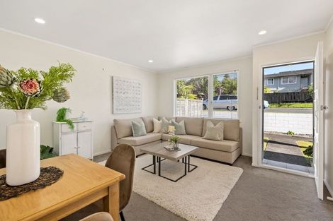 Photo of property in 1/10 Agincourt Street, Glenfield, Auckland, 0629