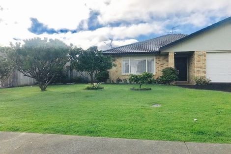 Photo of property in 15 Hillwell Drive, Henderson, Auckland, 0612