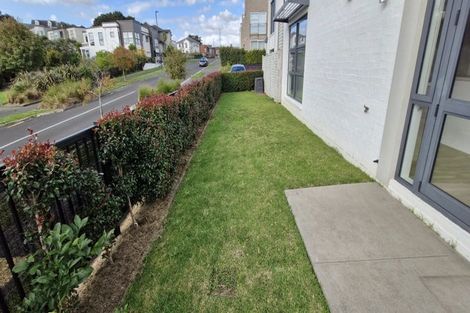 Photo of property in 51 Eugenia Rise, Totara Heights, Auckland, 2105