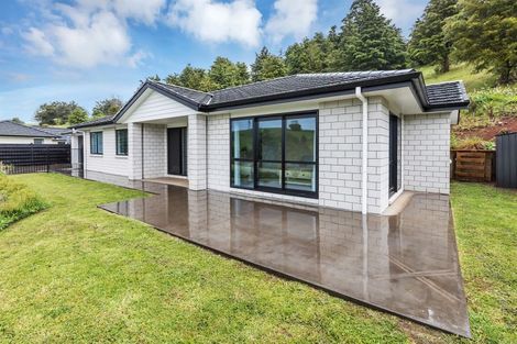 Photo of property in 25 Catherin Servant Close, Maunu, Whangarei, 0110